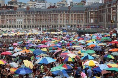 En Mar del Plata, un fin de semana con m�s turistas