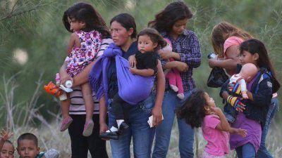 Estados Unidos: Obispos piden suspender deportaci�n de inmigrantes