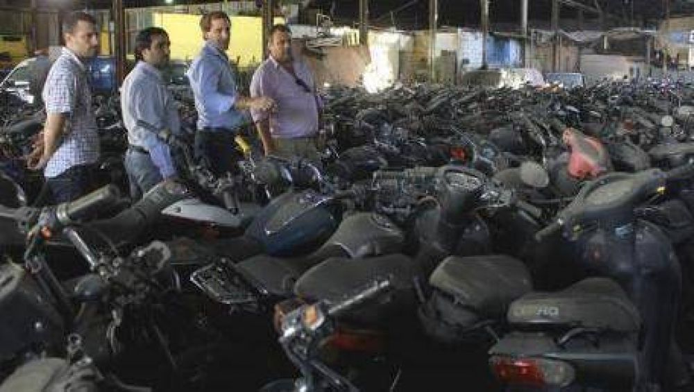 Analizan rematar o compactar las motos secuestradas