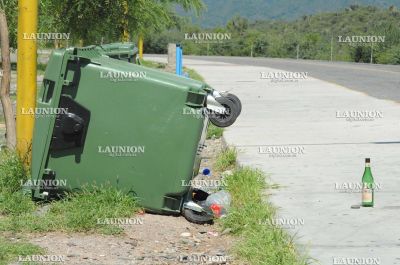 Falta de mantenimiento y conciencia ciudadana en el dique El Jumeal