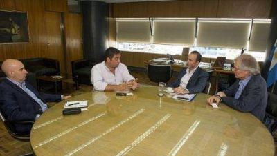Caballero se reuni� con los ministros nacionales de Producci�n y de Trabajo