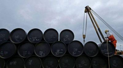 El Gobierno amenaza con importar combustibles si hay huelga de petroleros
