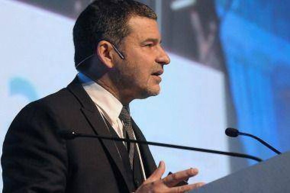 Galuccio anunci� el hallazgo de YPF de tres nuevos pozos petroleros en Mendoza
