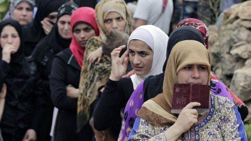 Las mujeres y ni�as refugiadas sufren violencia sexual durante toda su traves�a a Europa