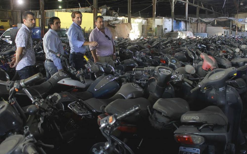 PLANEAN REMATAR O COMPACTAR LAS MOTOS SECUESTRADAS EN OPERATIVOS DE CONTROL VEHICULAR
