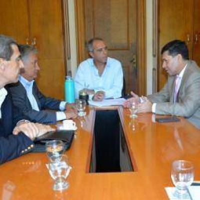 La deuda de Naci�n con constructoras es de $400 millones