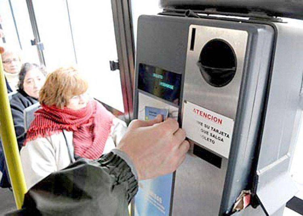 Presentan un proyecto de ordenanza para reglamentar el uso de la SUBE