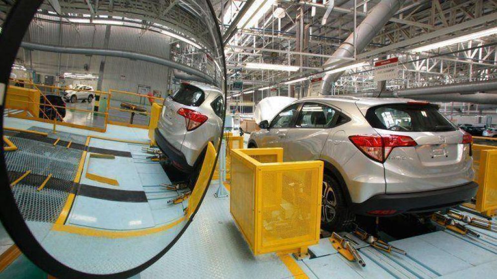 La actividad industrial cerr� 2015 con un leve aumento de 1,1 por ciento