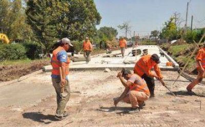 Avanza la construcci�n del �ltimo tramo de colectora en la Ruta Provincial N� 58