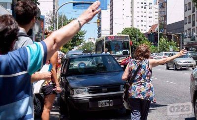 Para los transportistas, el boleto de colectivo debera costar $7,41