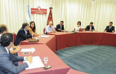 El gabinete provincial analiz� el decreto que aument� la coparticipaci�n de la CABA