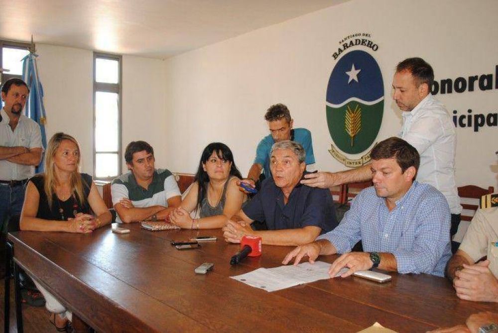 Conferencia de prensa por las inundaciones