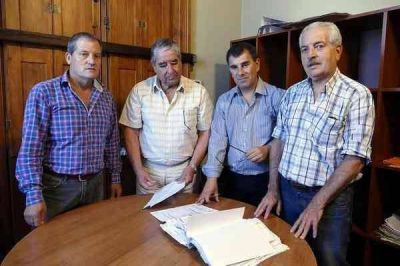 SE AVANZA EN LA REGULARIZACI�N DE LOS LOTES DEL BARRIO CESUAR 2
