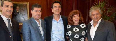 Sergio Casas se reuni� con el presidente del banco Naci�n Carlos Melconi�n
