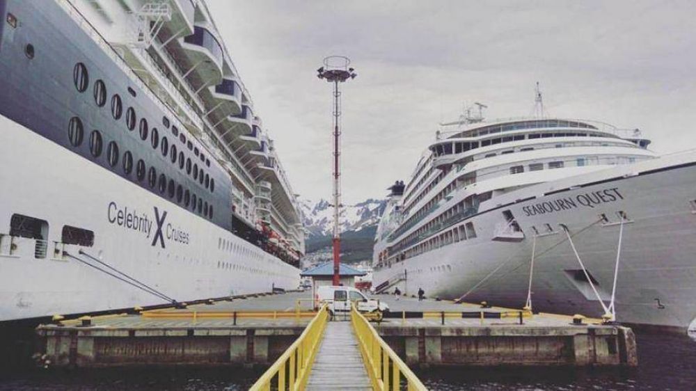 Diez mil turistas llegar�n a Ushuaia el s�bado a bordo de tres cruceros