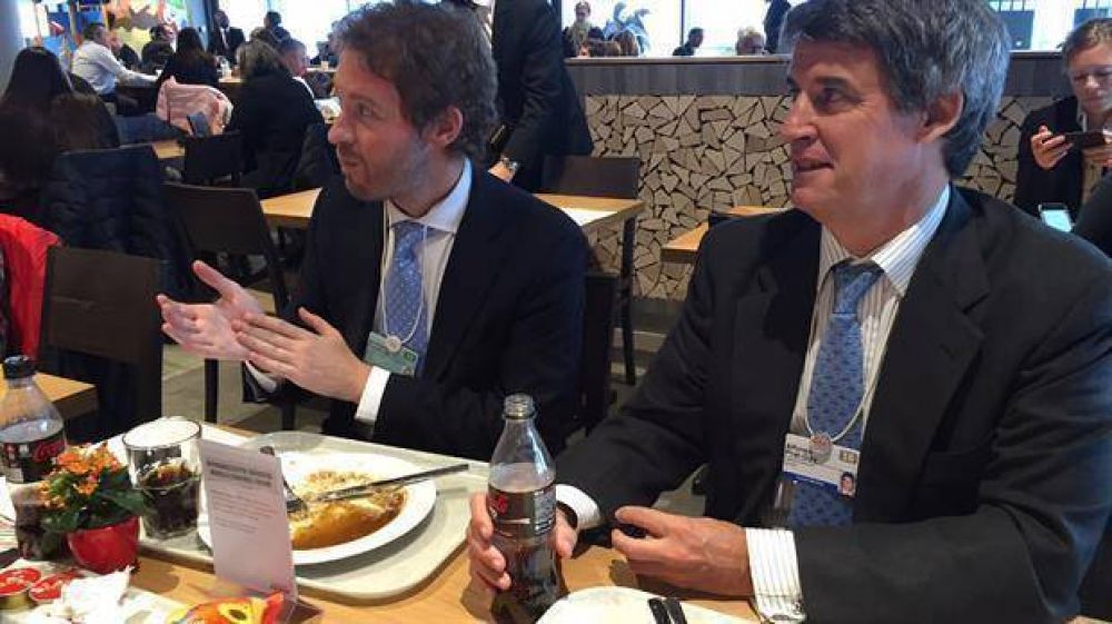 Cu�nto gast� Alfonso Prat-Gay en el almuerzo en Suiza