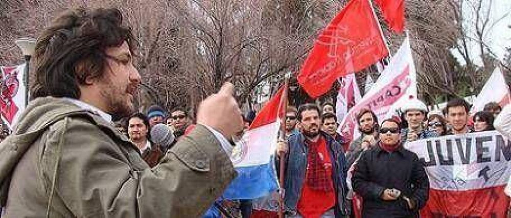 De la mano del hijo del 'Coti' Nosiglia, la juventud radical pide "renovacin"