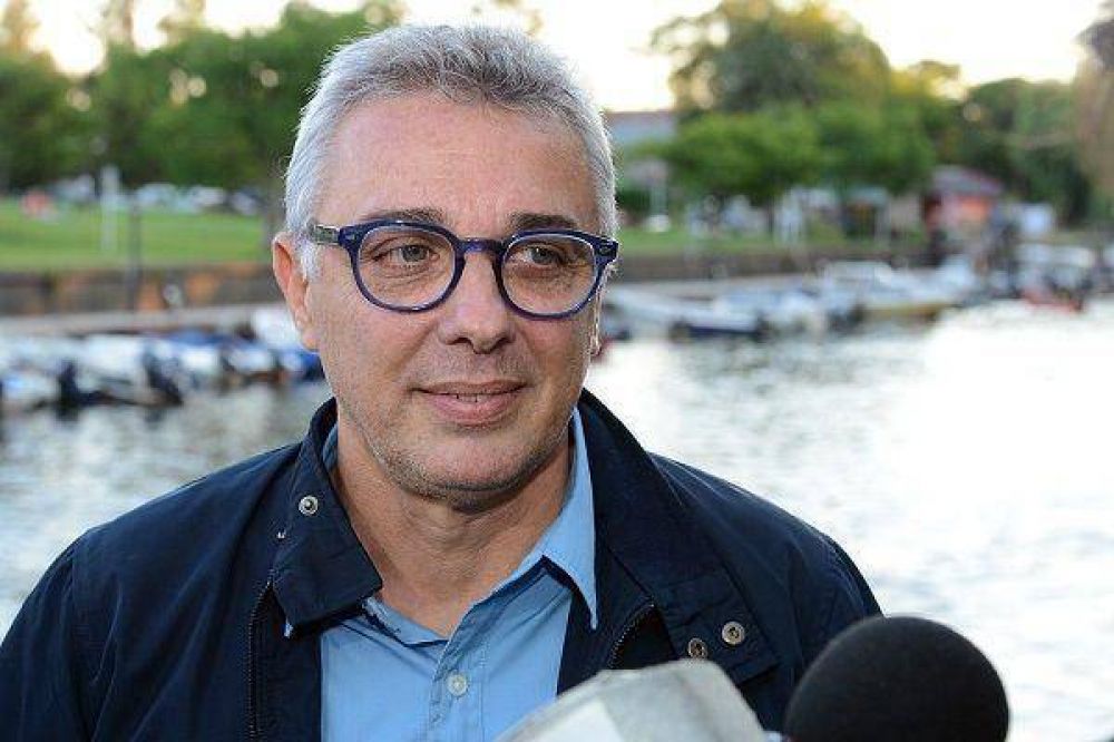 Julio Zamora: 