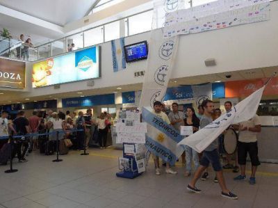 Sol reincorpor� a sus empleados y les dio licencias pagas por 15 d�as