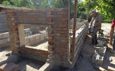 La provincia retom� la construcci�n de viviendas en Ca�ada Escobar