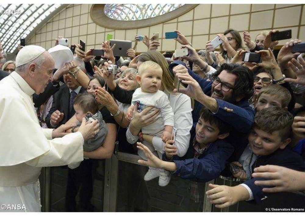 El Papa recuerda en su catequesis que el Bautismo es fuente de esperanza para todos