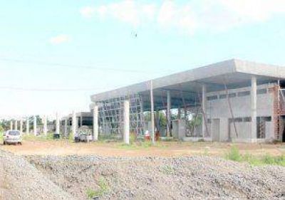 La estructura de la terminal est� ejecutada en un 50%