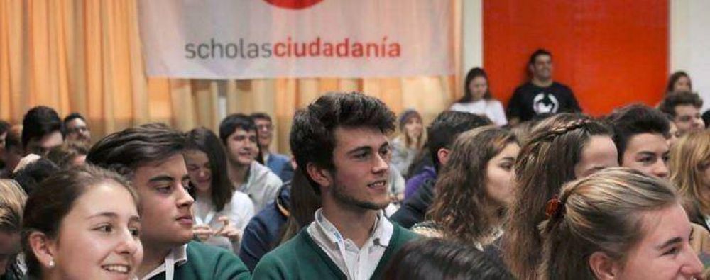 Scholas reúne a más de 300 estudiantes en su primera actividad en España