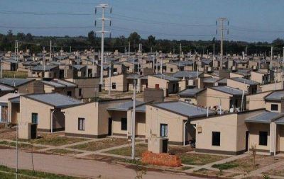 MAR CHIQUITA: M�S DE 800 PERSONAS SE ANOTARON AL PLAN FEDERAL DE VIVIENDAS