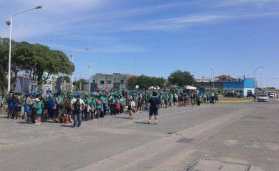 PUERTO QUEQU�N RECIBI� A SCOUTS