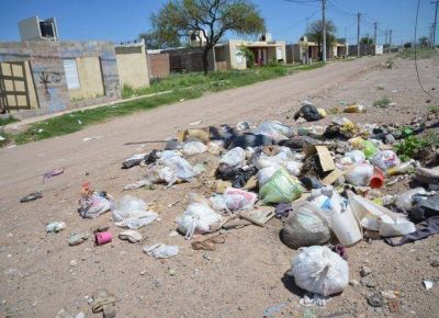 Quejas por la falta de recolecci�n de residuos en los barrios del sur de San Luis
