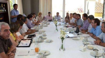 P�rez, Ciurca y poco m�s de la mitad de los funcionarios presentaron su declaraci�n jurada