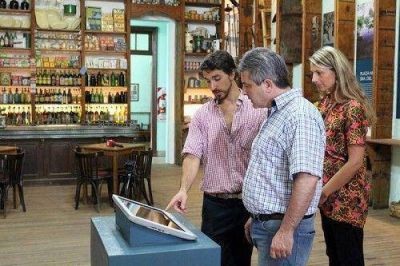 Mart�nez: �Reconforta ver el entusiasmo de la gente que quiere progresar�