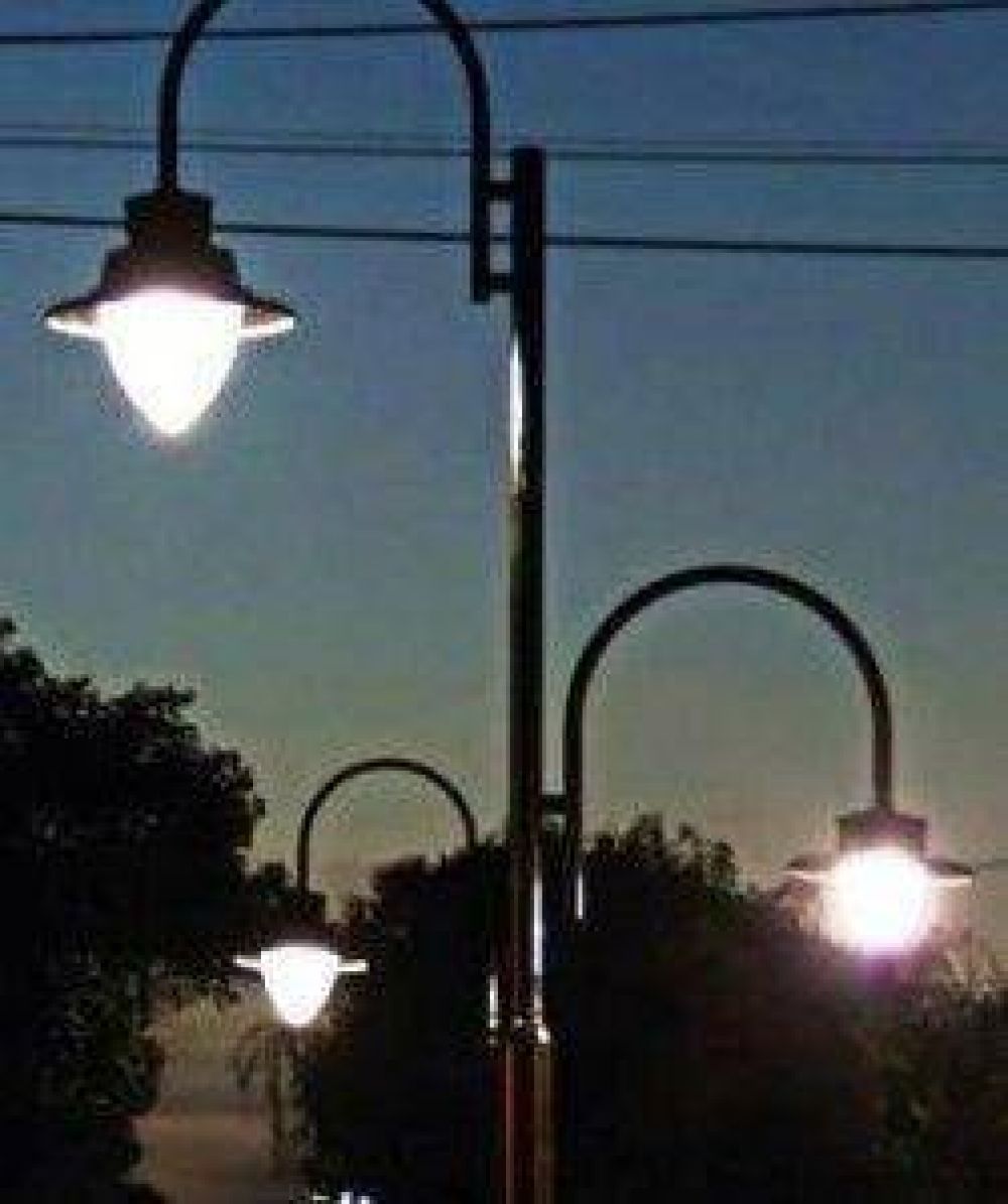 El Intendente inaugur� la 1er etapa del Plan El�ctrico en boulevard Alvear