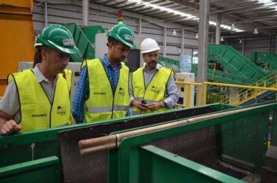 El ministro Cristian Moleker visit� el CEAMSE