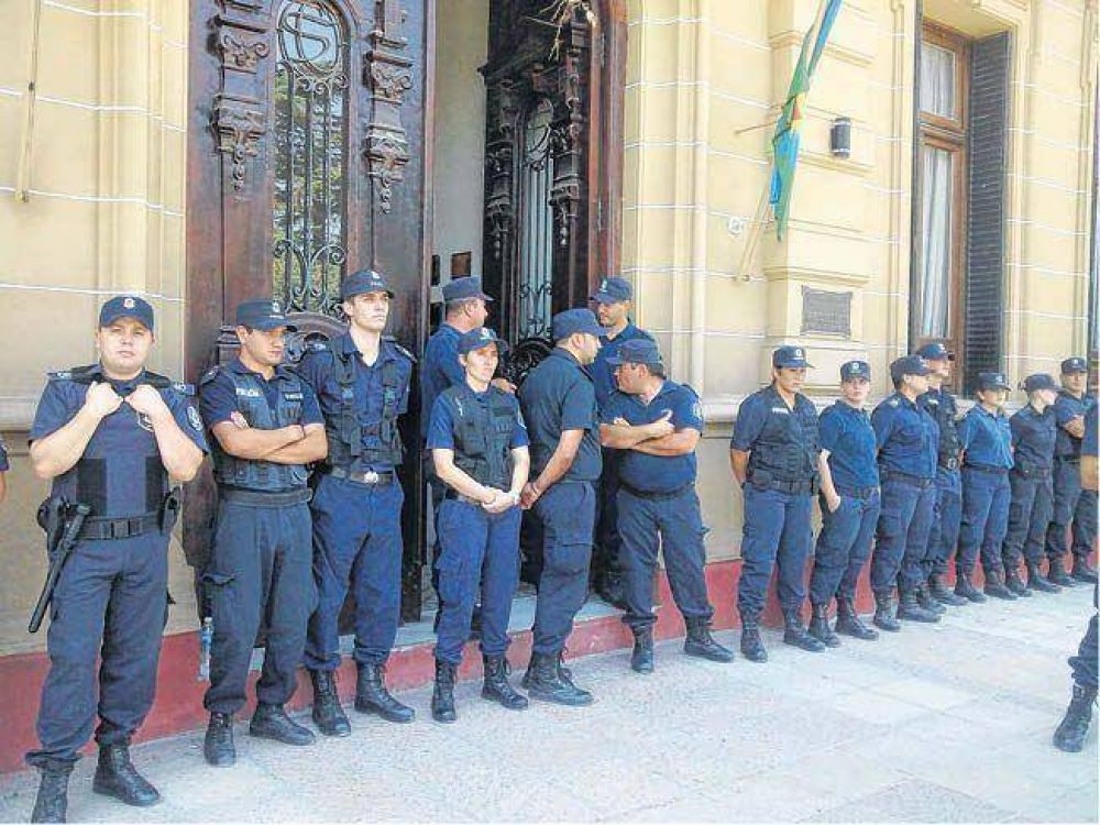 Coronel Surez: Palacio les ofreci el 26% de aumento a los municipales
