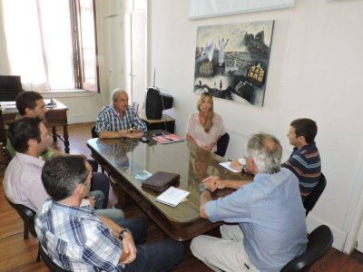 Autoridades comunales se reunieron con autoridades de la CET