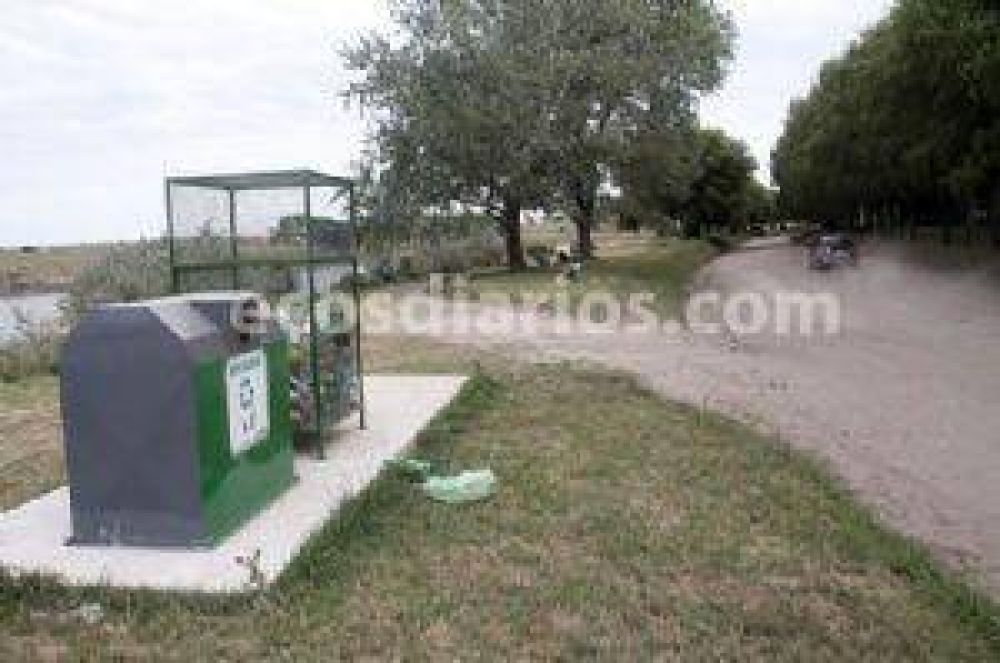 �Puntos verdes� para los residuos reciclables en el paseo de la ribera
