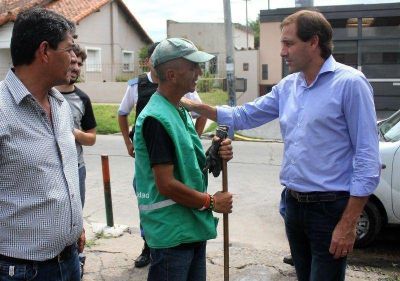 Garro visit� Gonnet y Villa Elvira: �Ya saneamos un 75% de la Ciudad�
