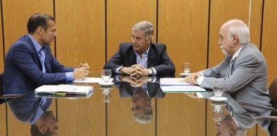 Provincia avanza en dar operatividad a la red federal de fibra �ptica