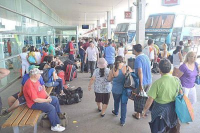 Intenso movimiento tur�stico en el inicio del fin de semana del m�s esperado