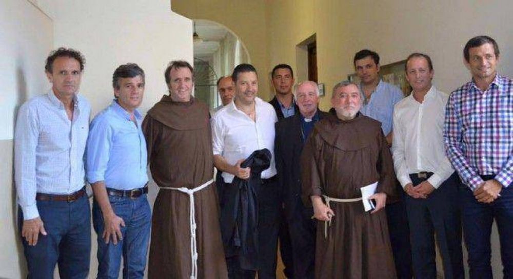Qu� planean Los 12 Ap�stoles peronistas de Francisco