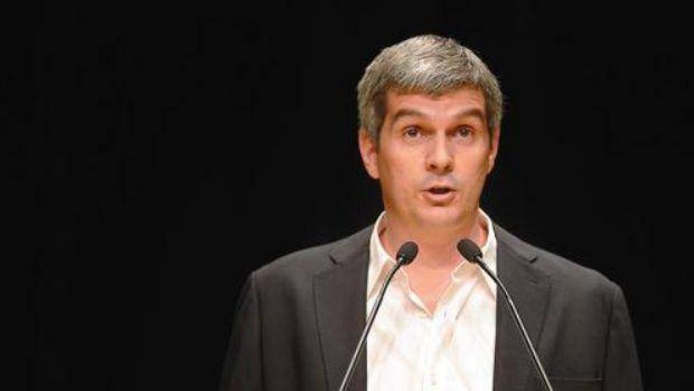 Pe�a aclar� que el Gobierno no quiere �meterse en la cuesti�n institucional partidaria� del PJ