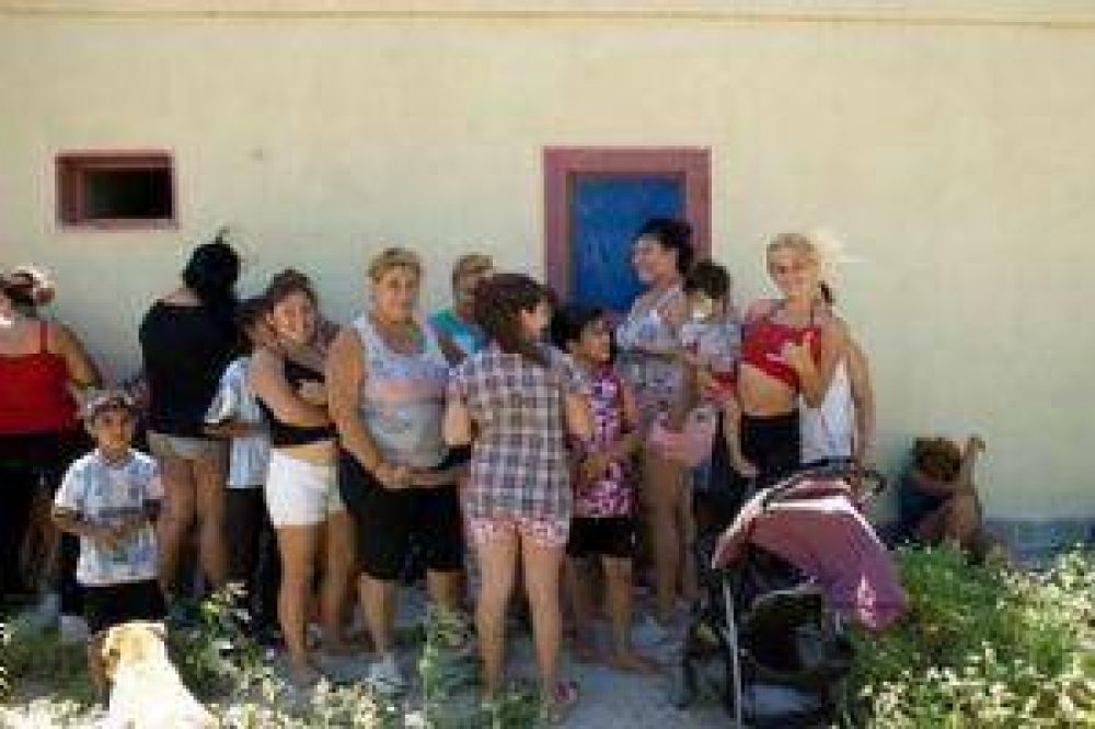 Las usurpadoras de la zona sur ten�an beneficios de la Vivienda