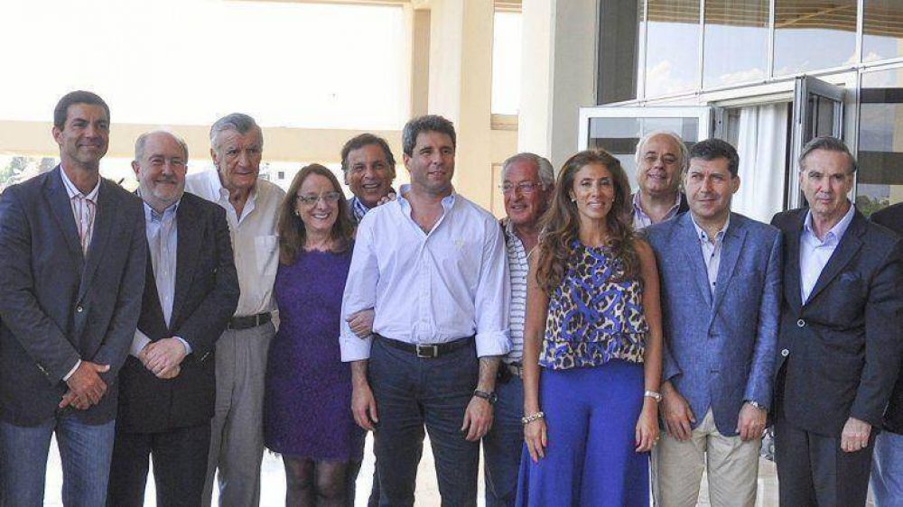 Jose Luis Gioja asoma como nombre de unidad para liderar el PJ