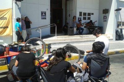 Rechimont dura contra el viceintendente