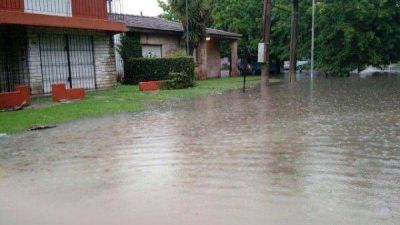 S�lo 42 mm de lluvia inundan casi toda la ciudad: OSSE se borr�