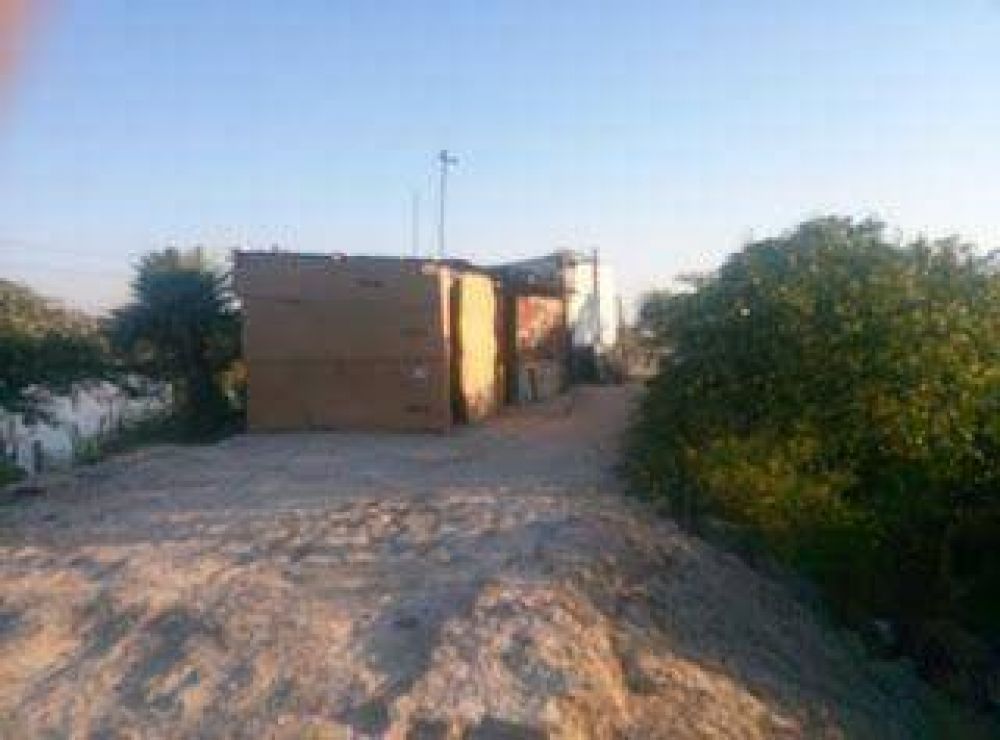 Reubicaci�n de afectados por las inundaciones que ocupaban el terrapl�n