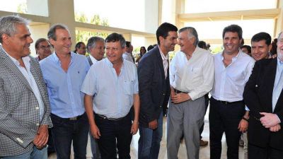 Cumbre del PJ: la cueva de Al� Bab�