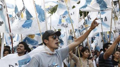 Agrupaciones kirchneristas convocan a una marcha contra Macri en C�rdoba