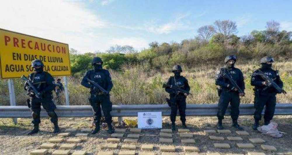 El �rea Antidrogas de la Polic�a Federal desembarca en Salta